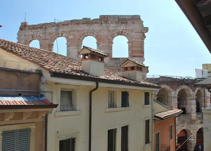 Tre Marchetti *